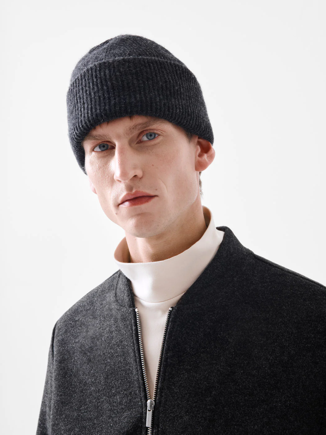 Bonnet en laine mouchetée - L'atelier - Image 6