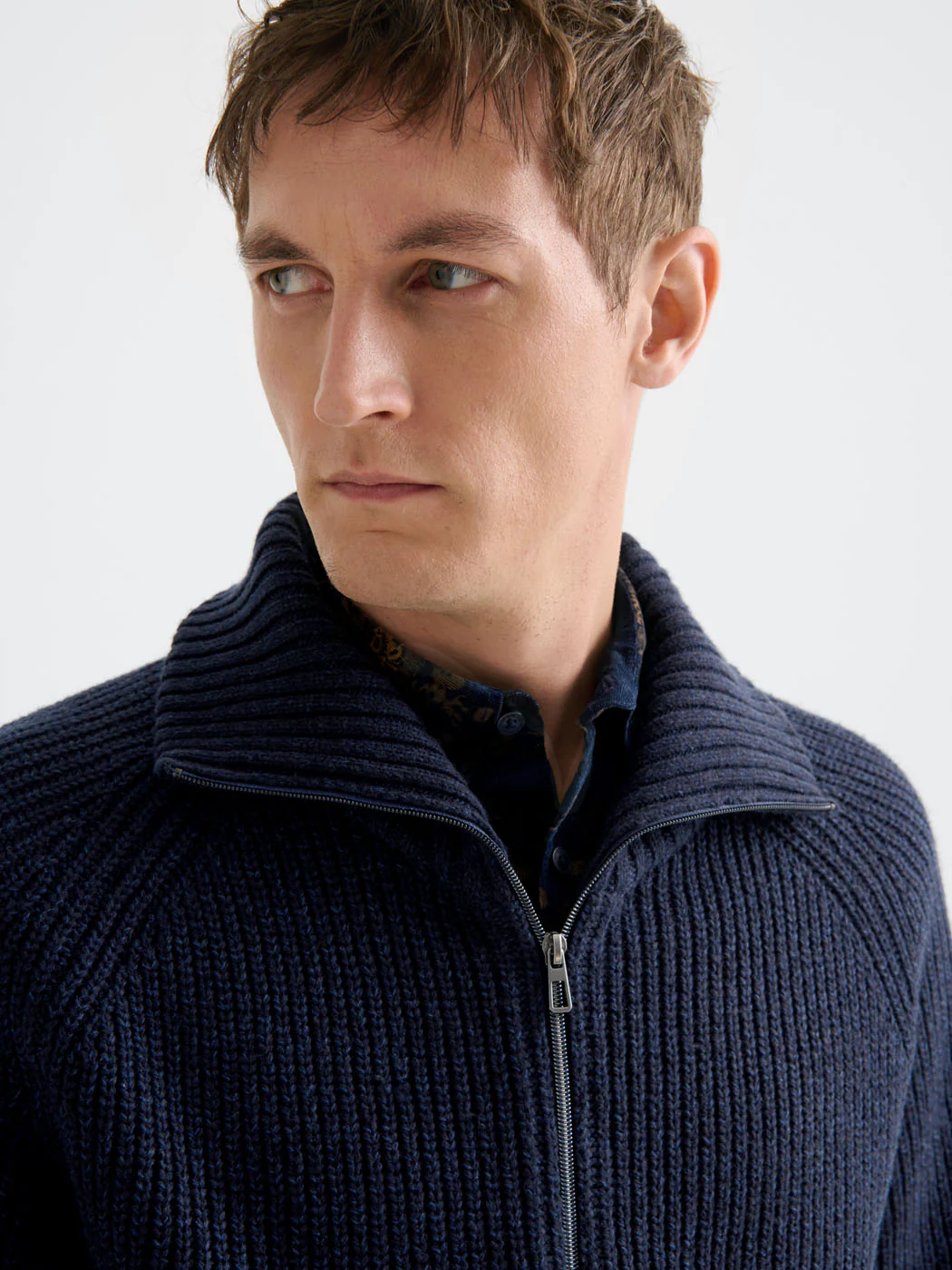 Cardigan zippé col montant maille perlée - Image 5