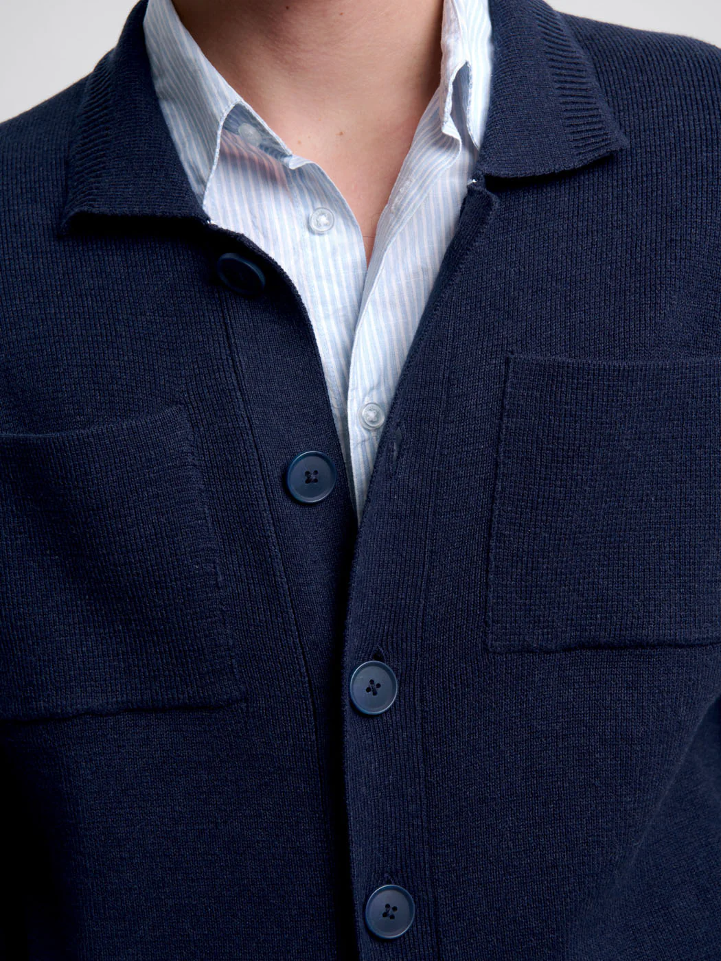 Cardigan col chemise en coton bio - Image 5