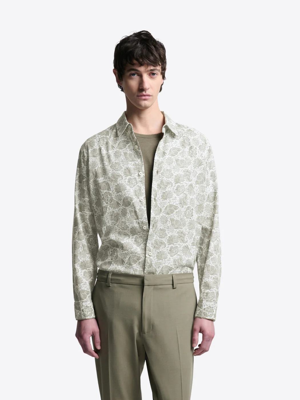 Chemise slim en coton bio fleurie