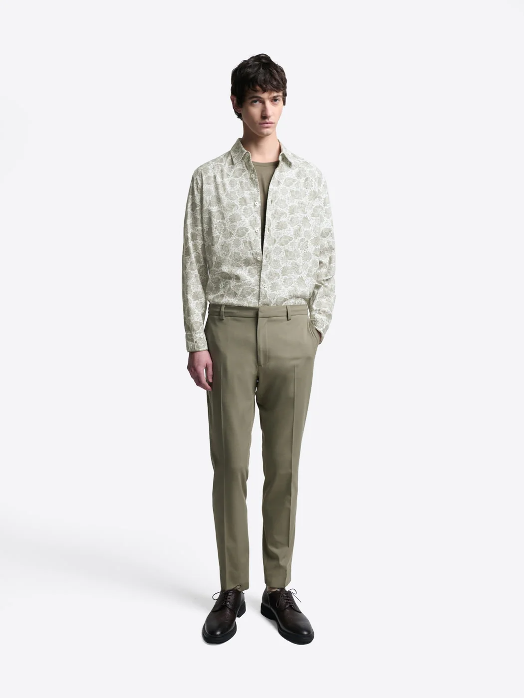Chemise slim en coton bio fleurie - Image 4