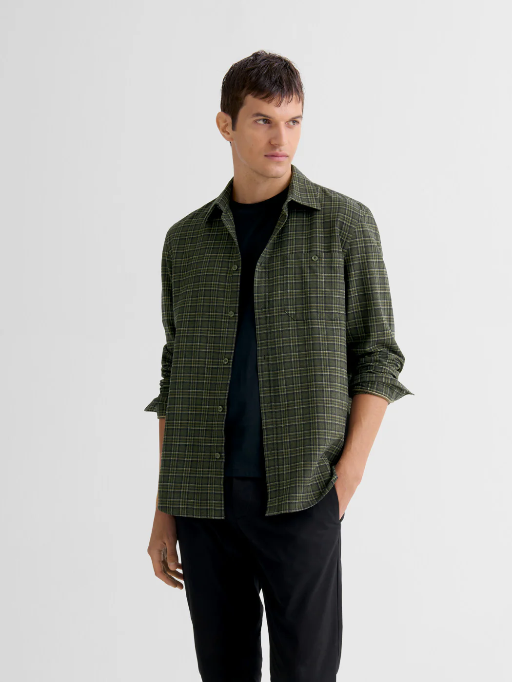 Chemise slim en coton Ă carreaux