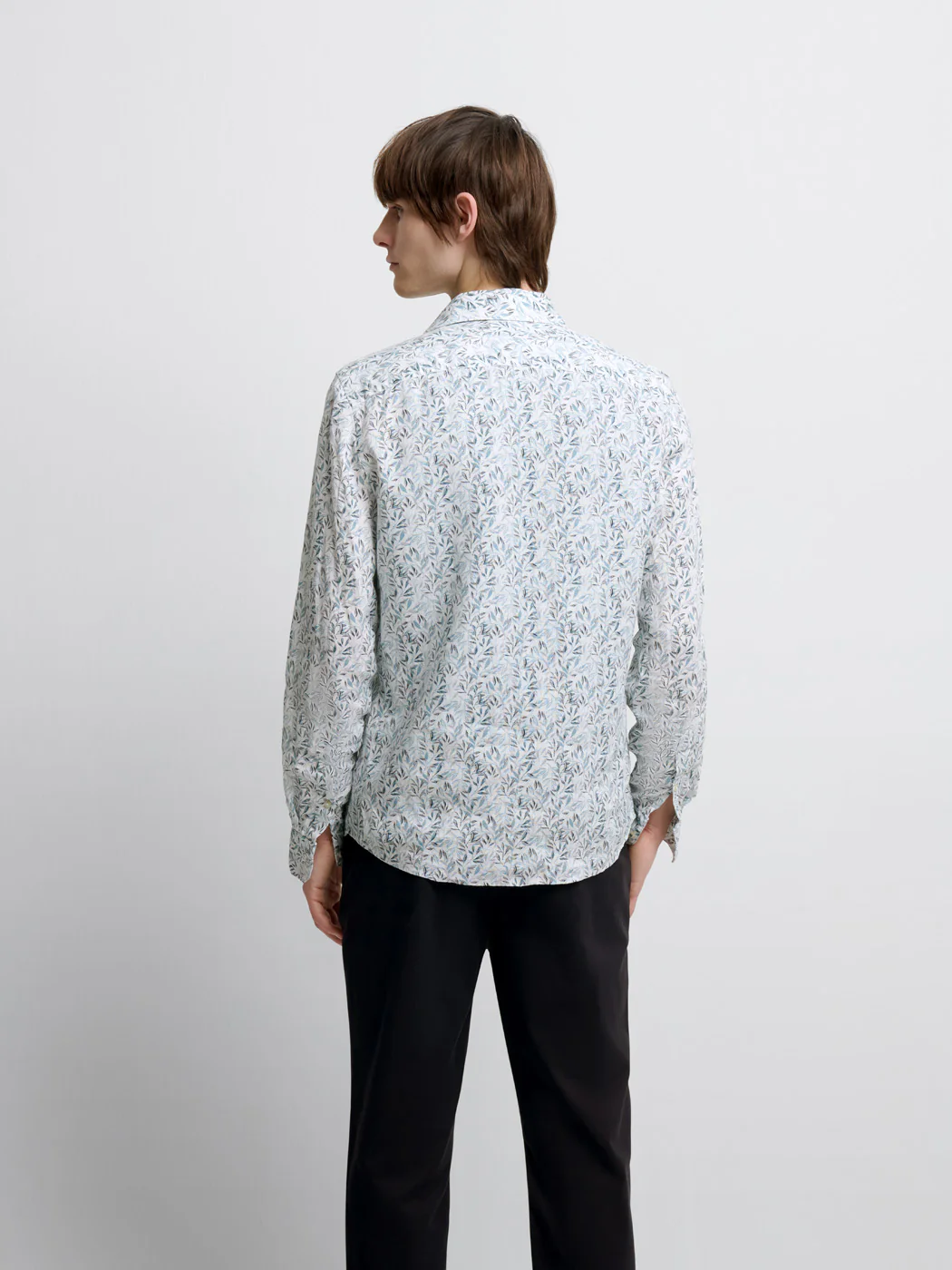 Chemise slim en lin fleurie - Image 2