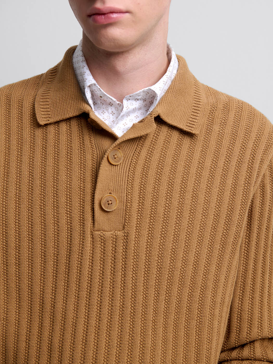 Pull col polo boutonné en coton bio - Image 5