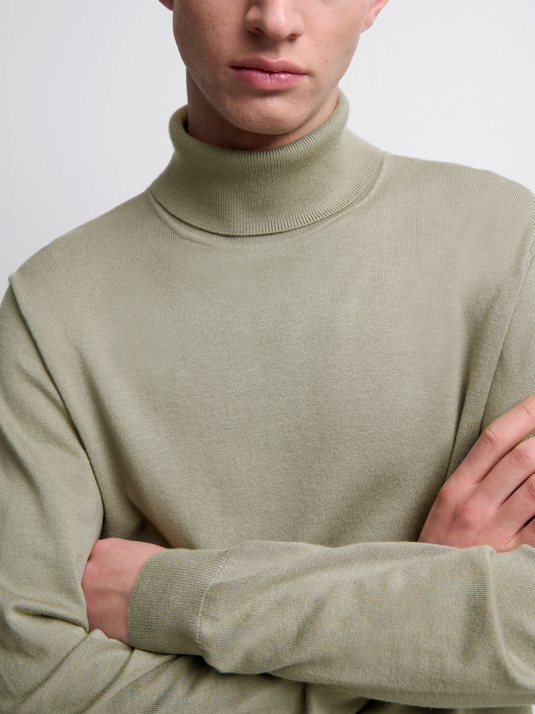 Pull col roulé en jersey - Image 5