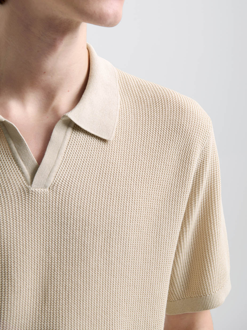 Polo maille col ouvert en coton bio - Image 5
