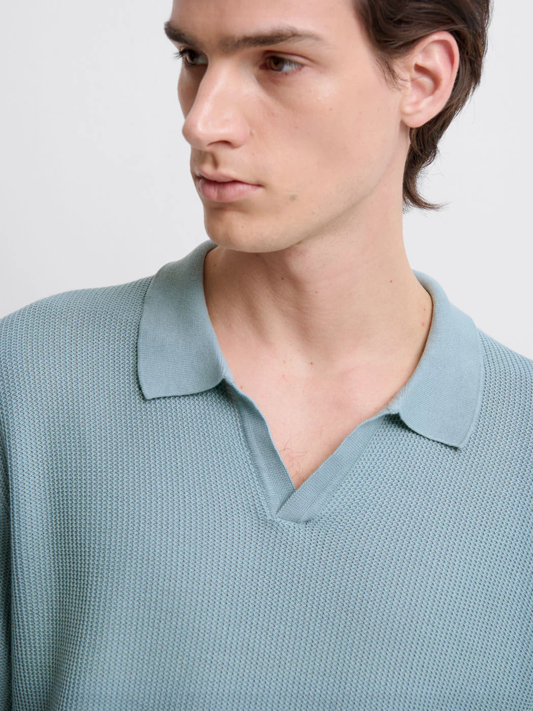 Polo maille col ouvert en coton bio - Image 5