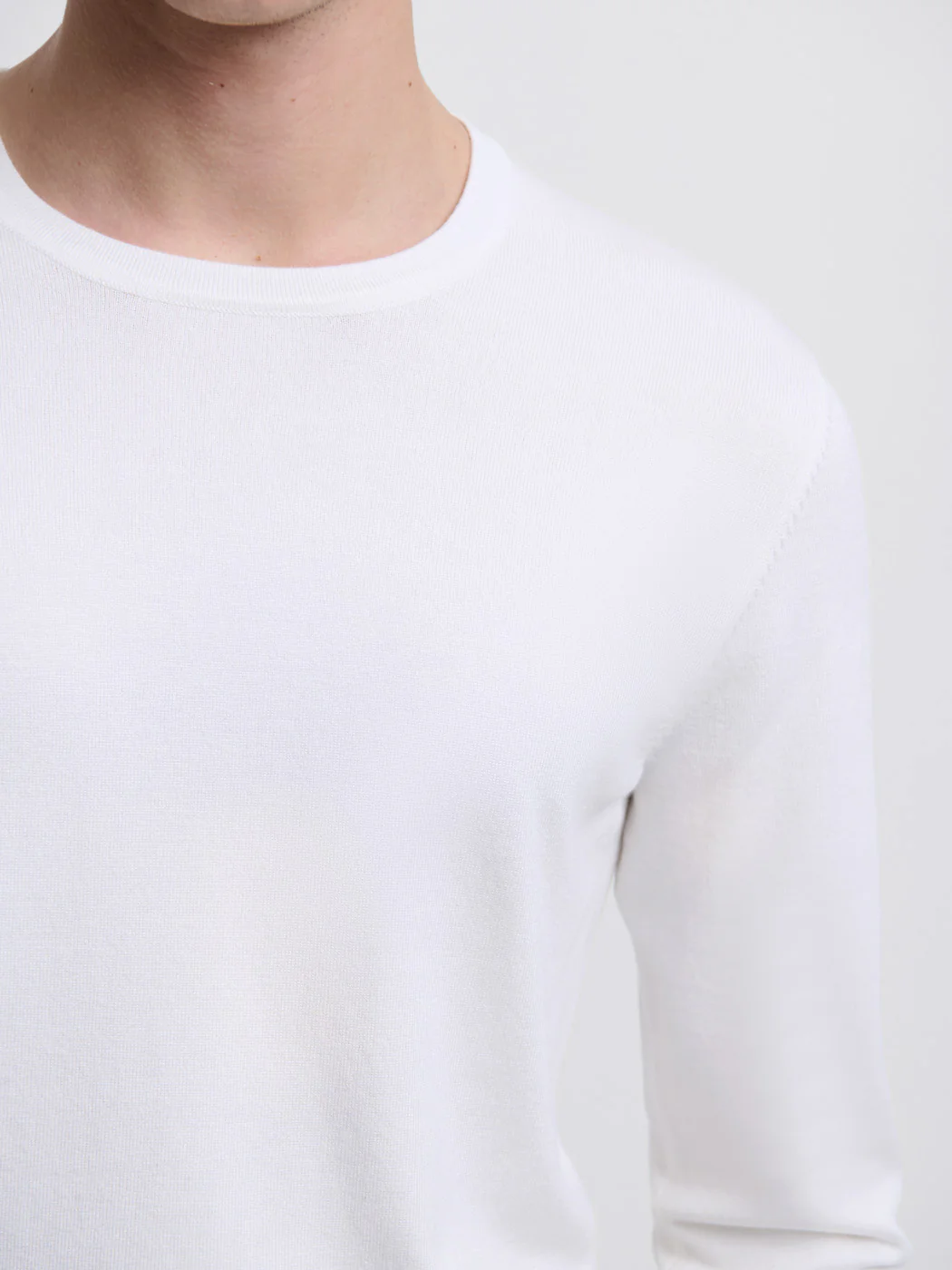 Pull col rond en viscose certifiée - Image 5