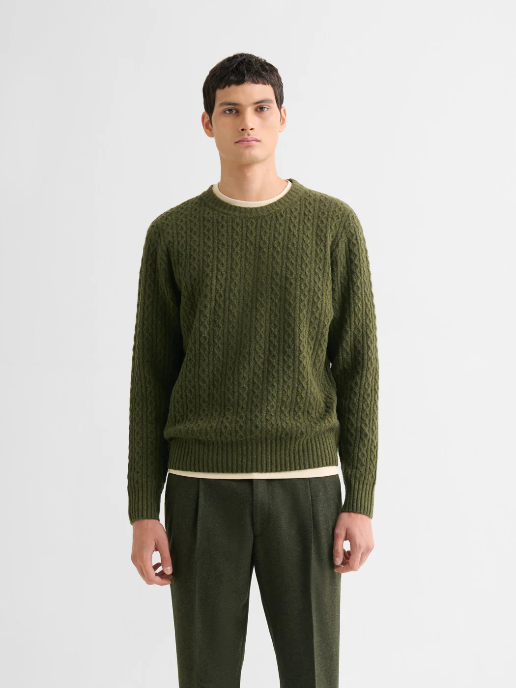 Pull col rond en maille torsadée