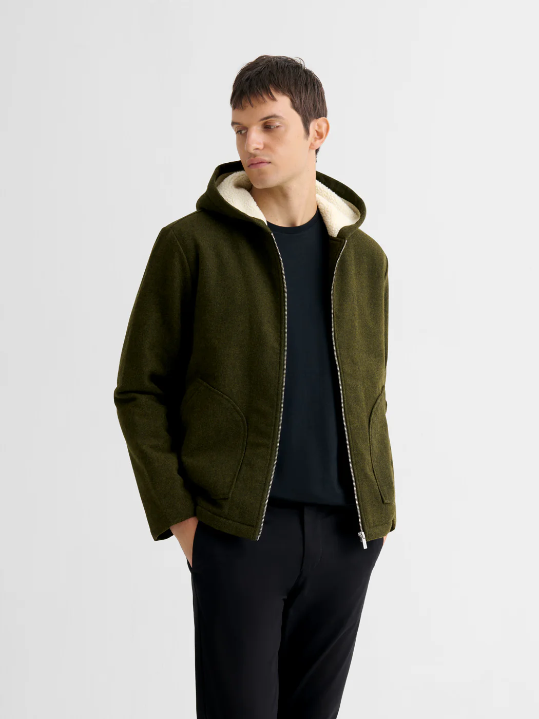 Blouson zippé à capuche en sherpa
