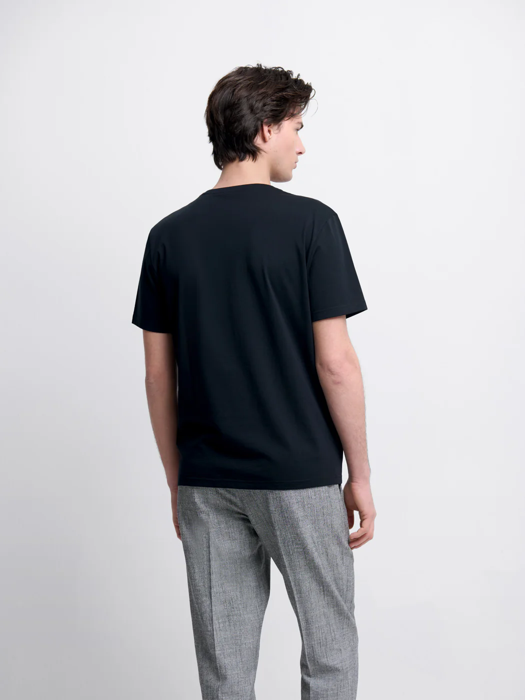 T-shirt col V en coton Supima® - Image 2