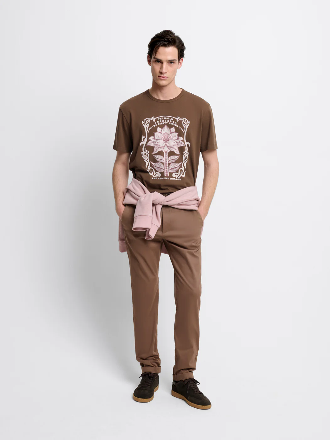 T-shirt col rond à motifs. - Image 4