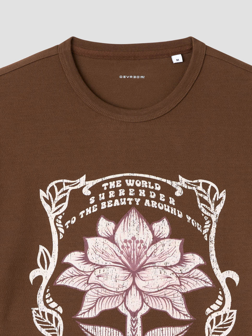 T-shirt col rond à motifs. - Image 6