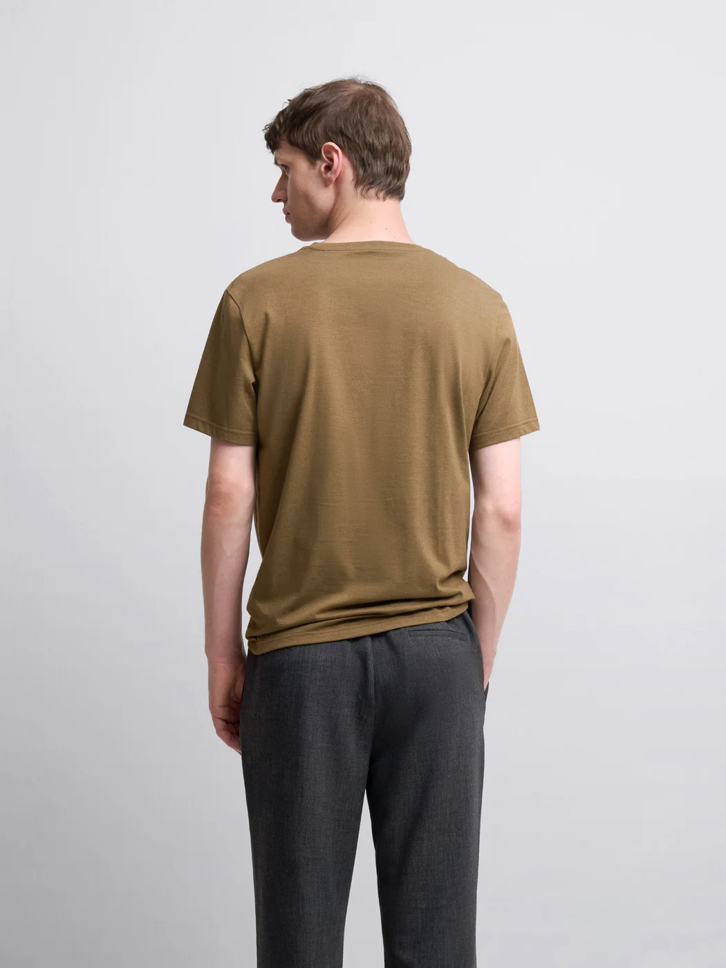 T-shirt col V en coton Supima® - Image 2
