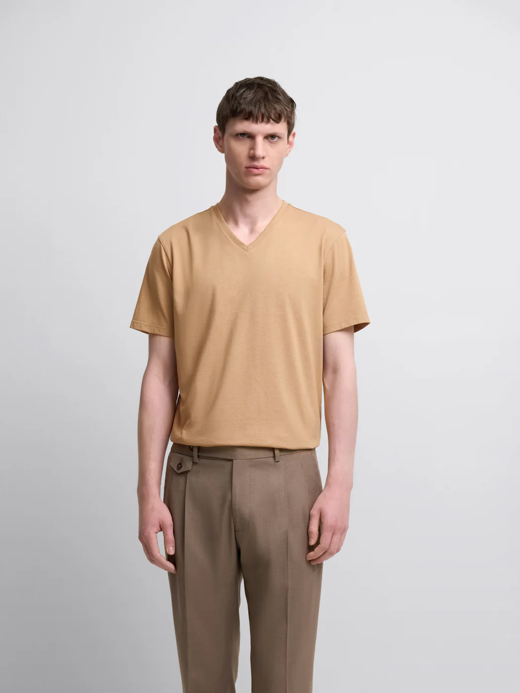 T-shirt col V en coton Supima®