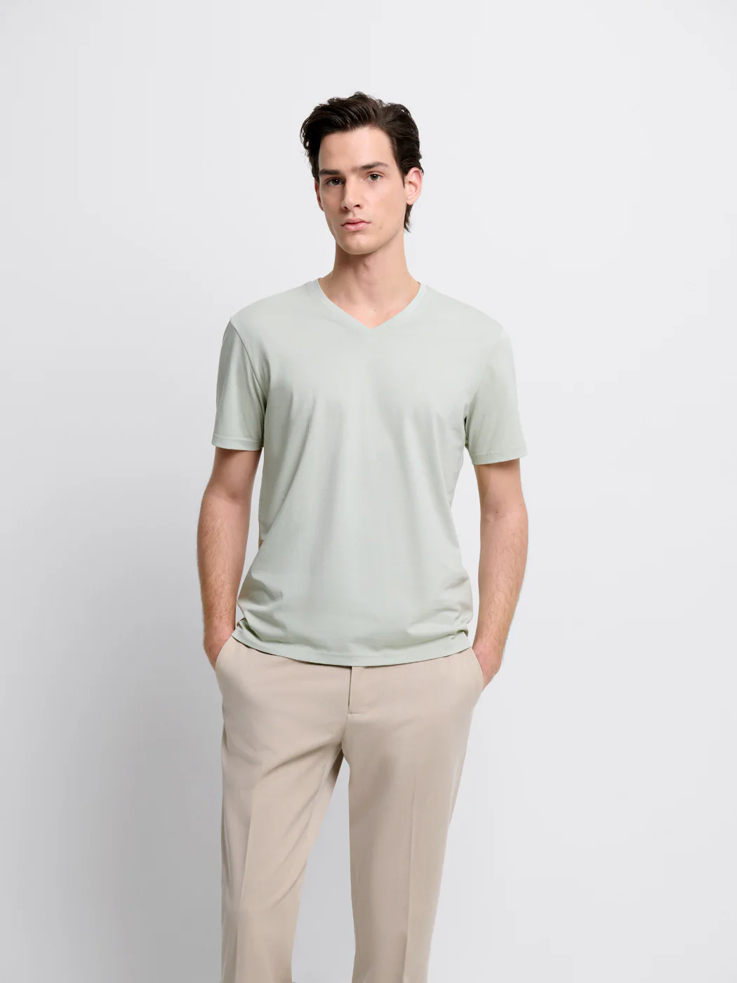 T-shirt col V en coton Supima®