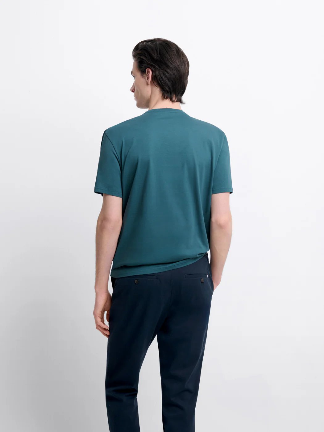 T-shirt col V en coton Supima® - Image 2